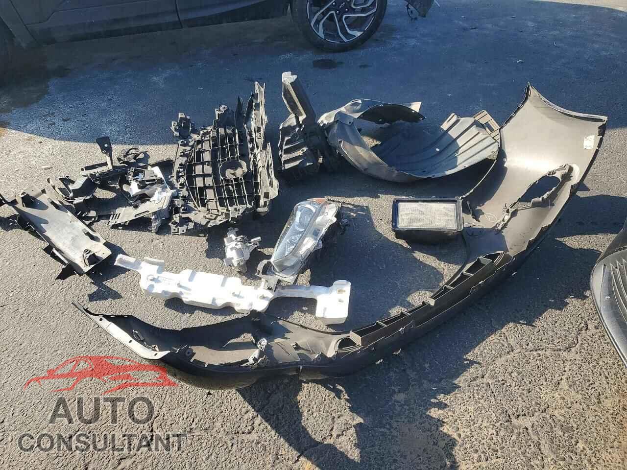 MAZDA 3 2017 - JM1BN1V74H1115454