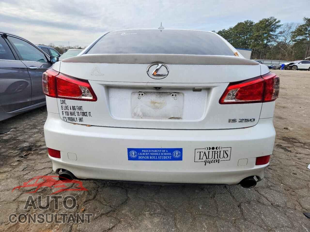 LEXUS IS 2011 - JTHBF5C27B5138849