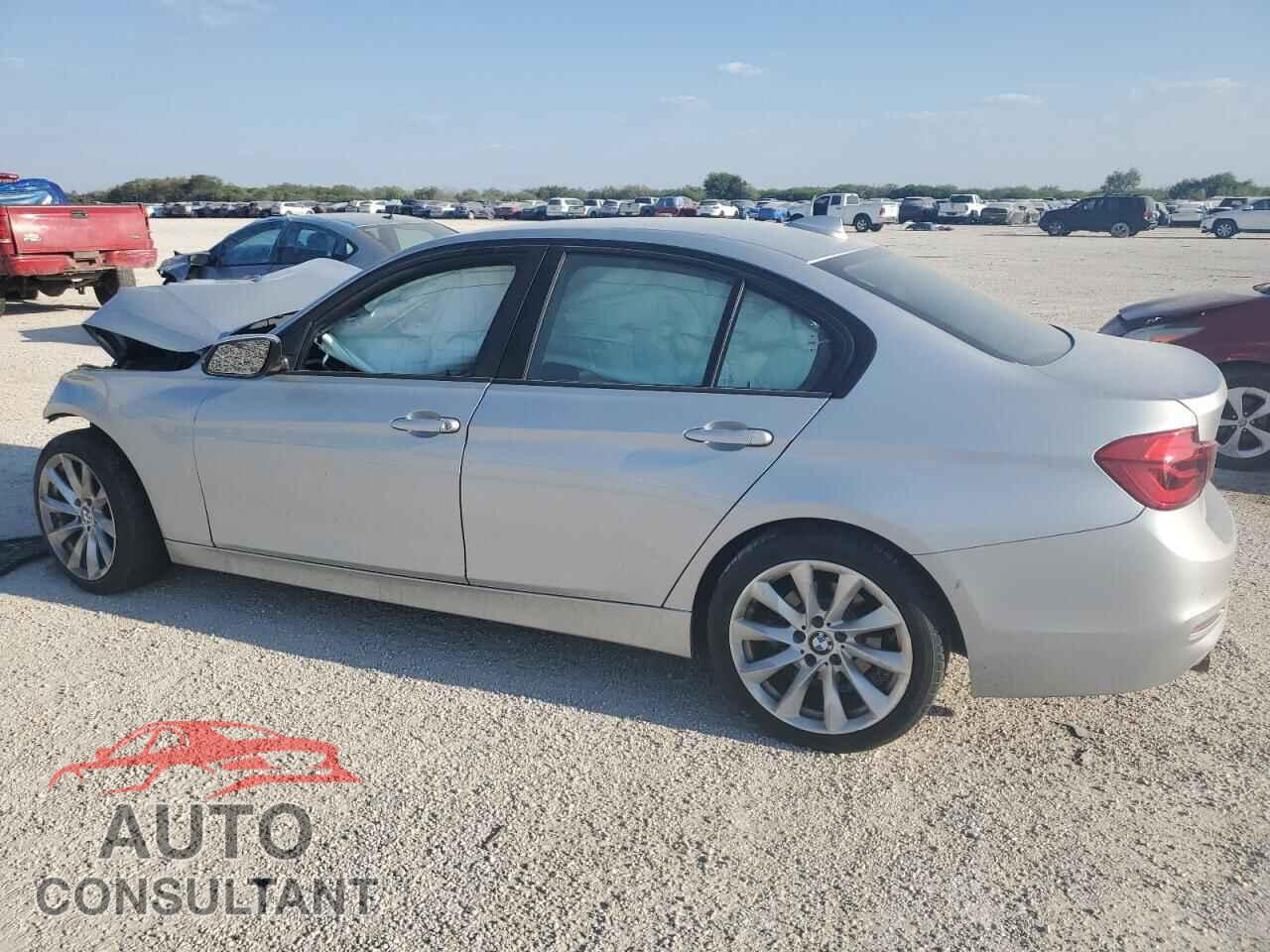 BMW 3 SERIES 2018 - WBA8A9C52JAH13540