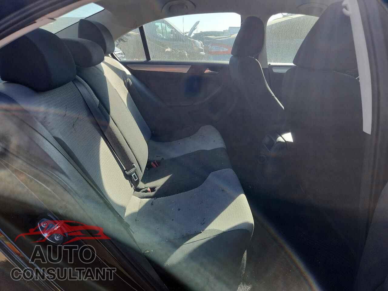 VOLKSWAGEN JETTA 2017 - 3VW2B7AJ2HM355230