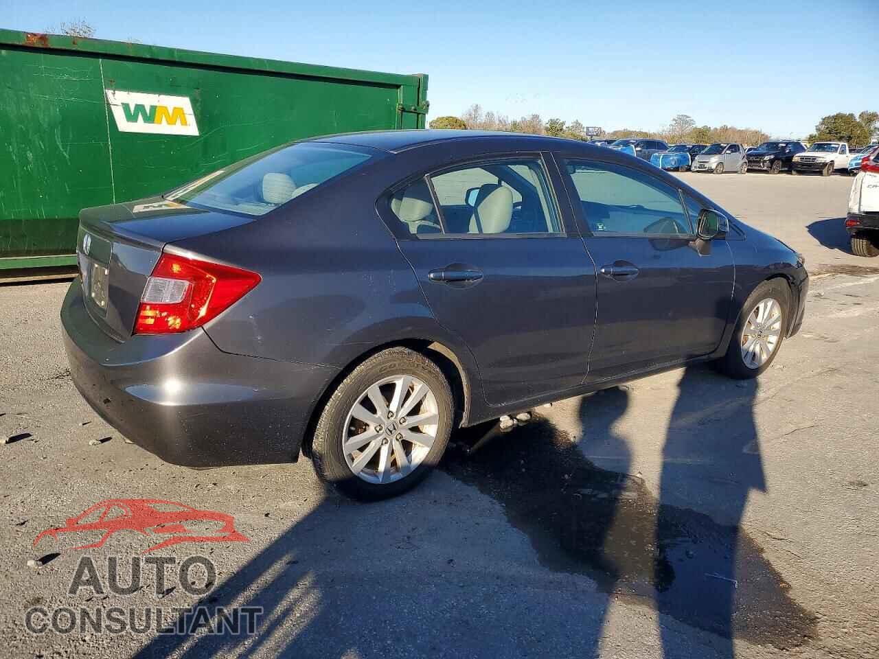 HONDA CIVIC 2012 - 2HGFB2F86CH587237