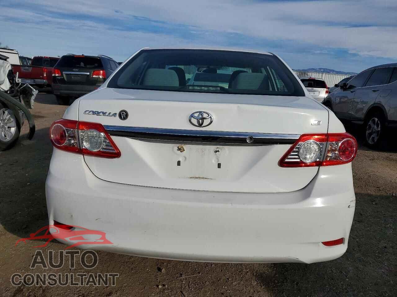 TOYOTA COROLLA 2011 - 2T1BU4EEXBC566250