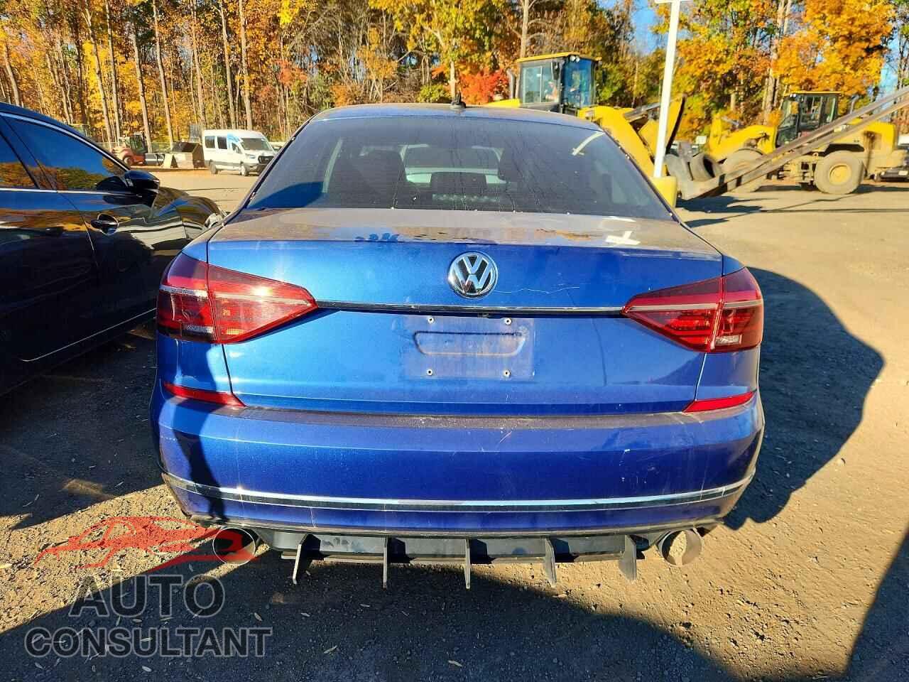 VOLKSWAGEN PASSAT 2017 - 1VWDT7A32HC020199