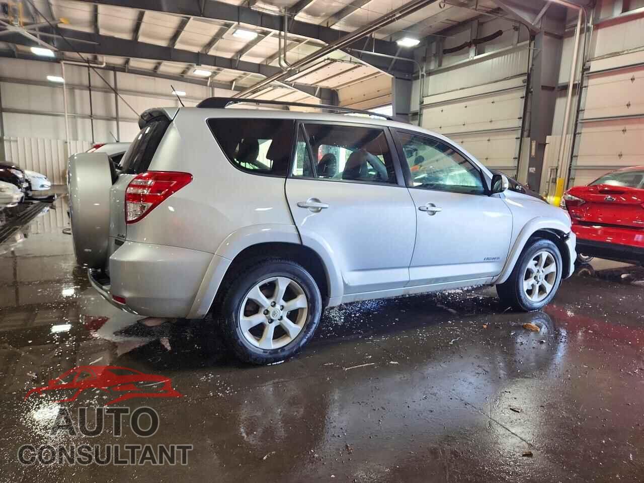 TOYOTA RAV4 2012 - 2T3DF4DV6CW248735