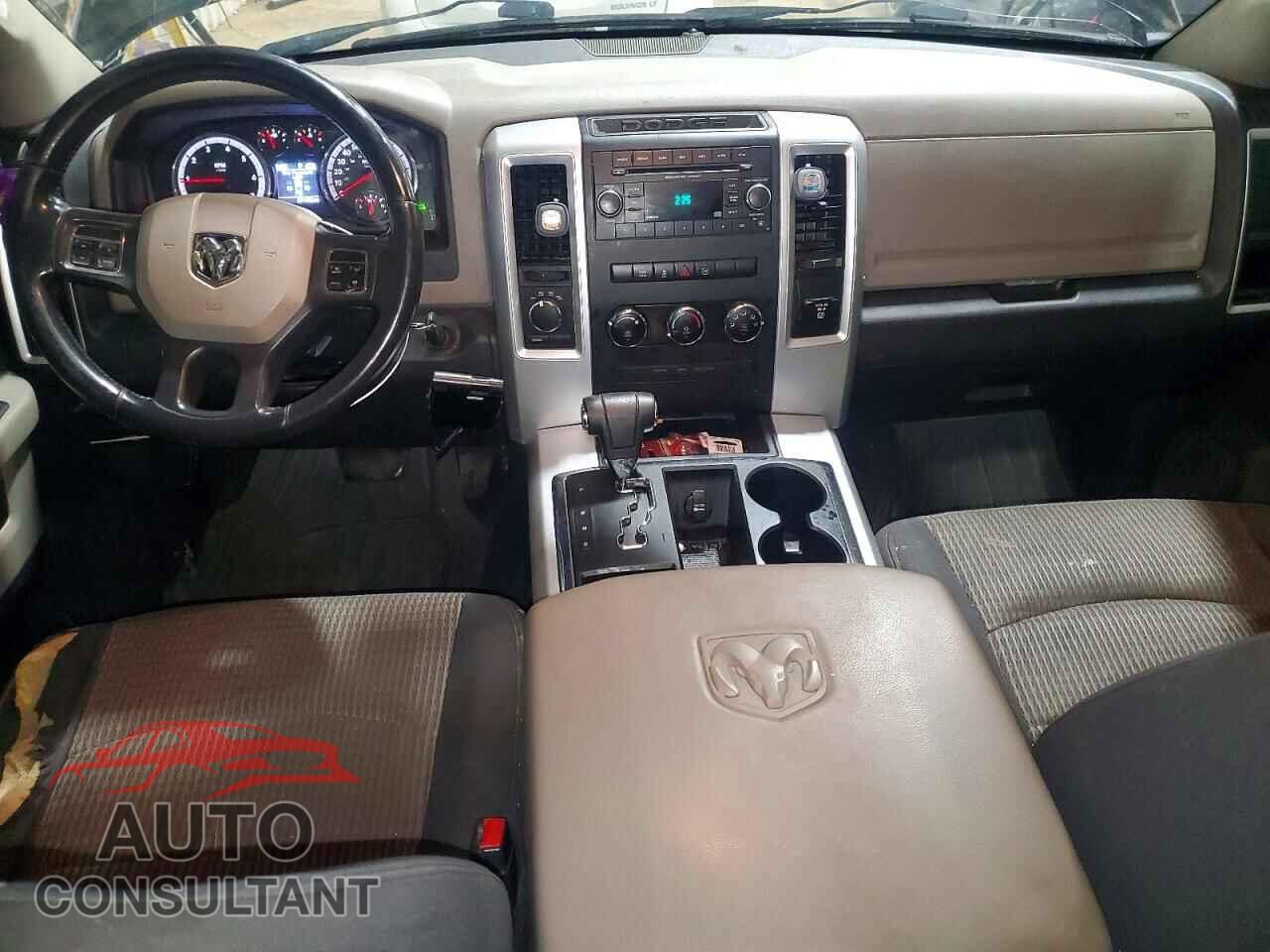 DODGE RAM 1500 2012 - 1C6RD7LT1CS179921