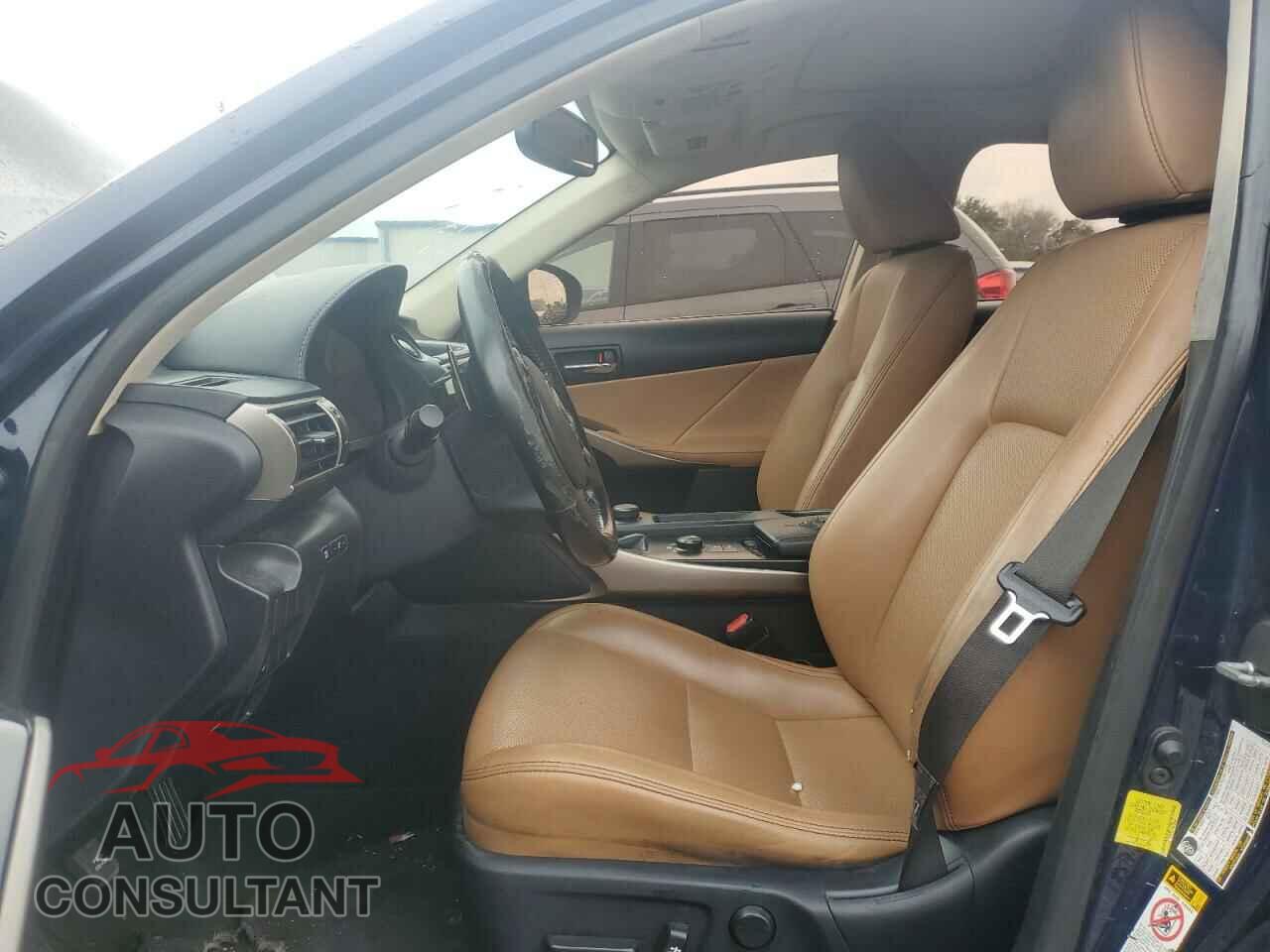 LEXUS IS 2015 - JTHBF1D27F5072249