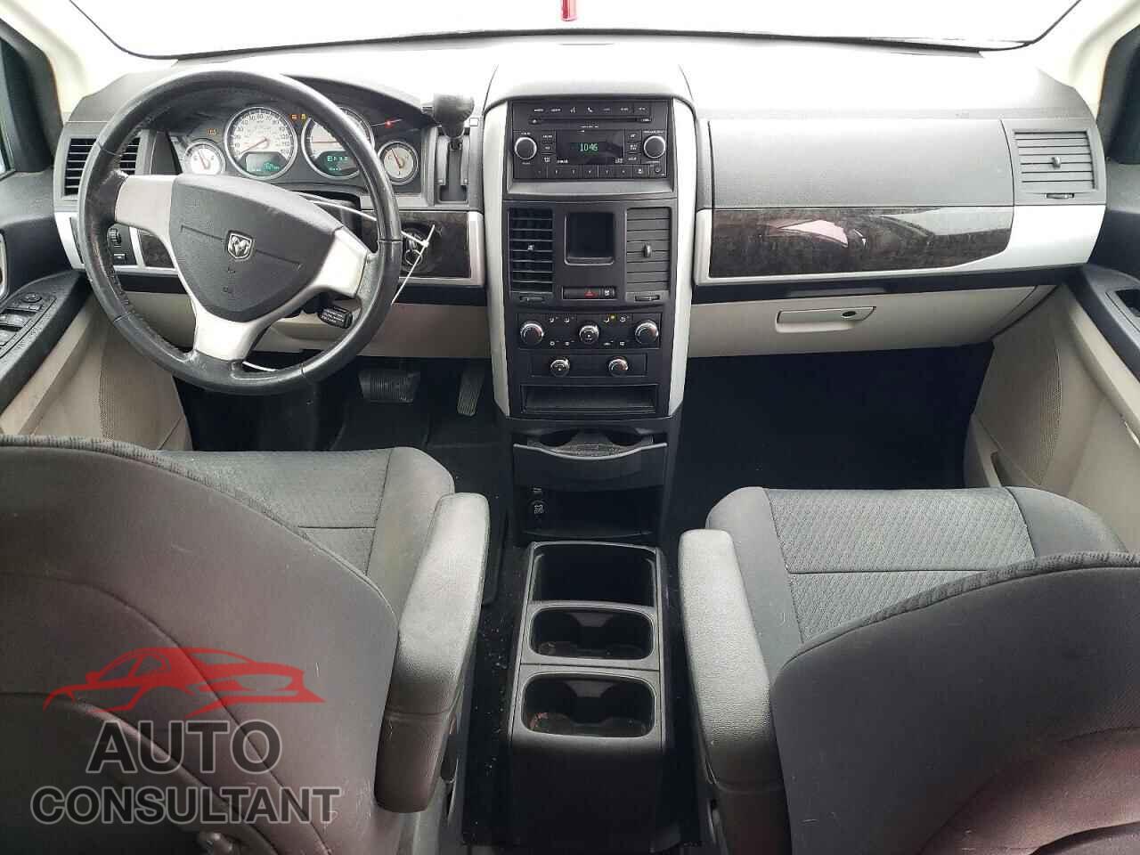 DODGE CARAVAN 2010 - 2D4RN5D11AR356167
