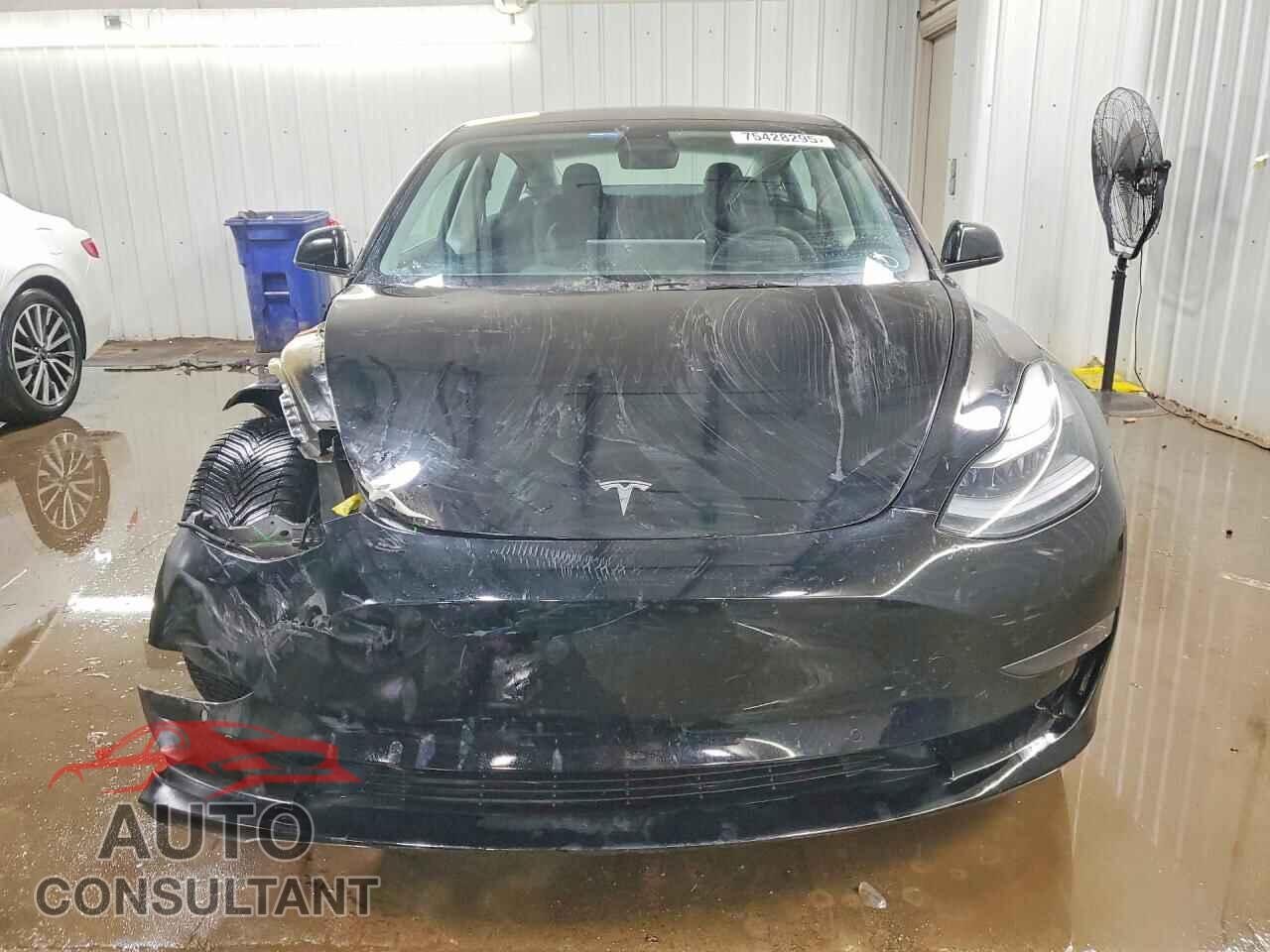 TESLA MODEL 3 2022 - 5YJ3E1EB4NF117703