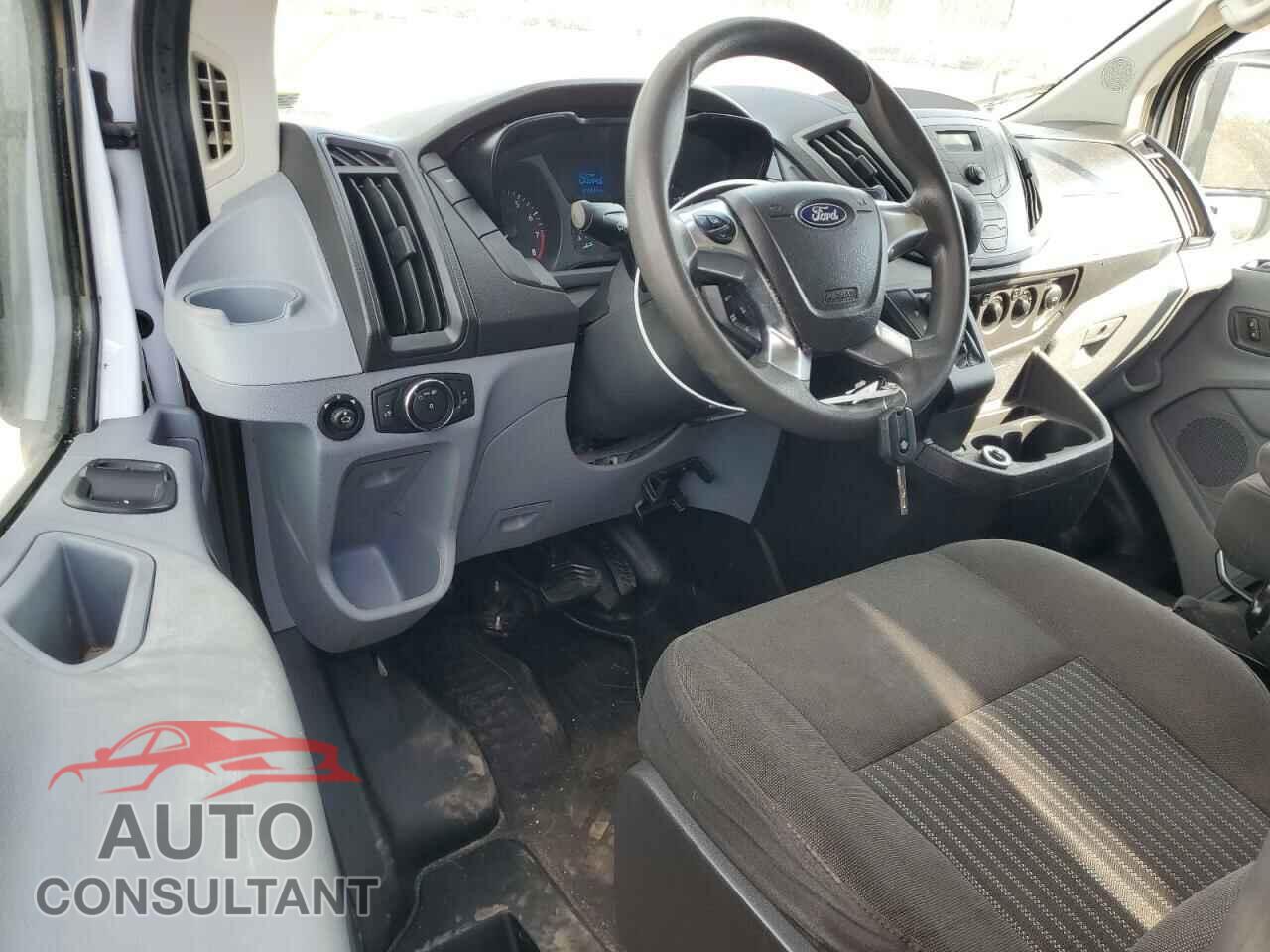 FORD TRANSIT 2018 - 1FTYR1YM5JKA46757