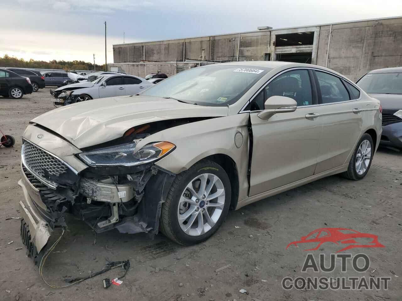 FORD FUSION 2019 - 3FA6P0SU0KR245458