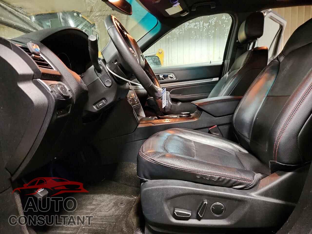 FORD EXPLORER 2016 - 1FM5K8GT2GGA17653