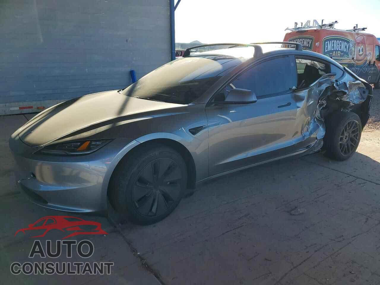 TESLA MODEL 3 2024 - 5YJ3E1EA3RF854842