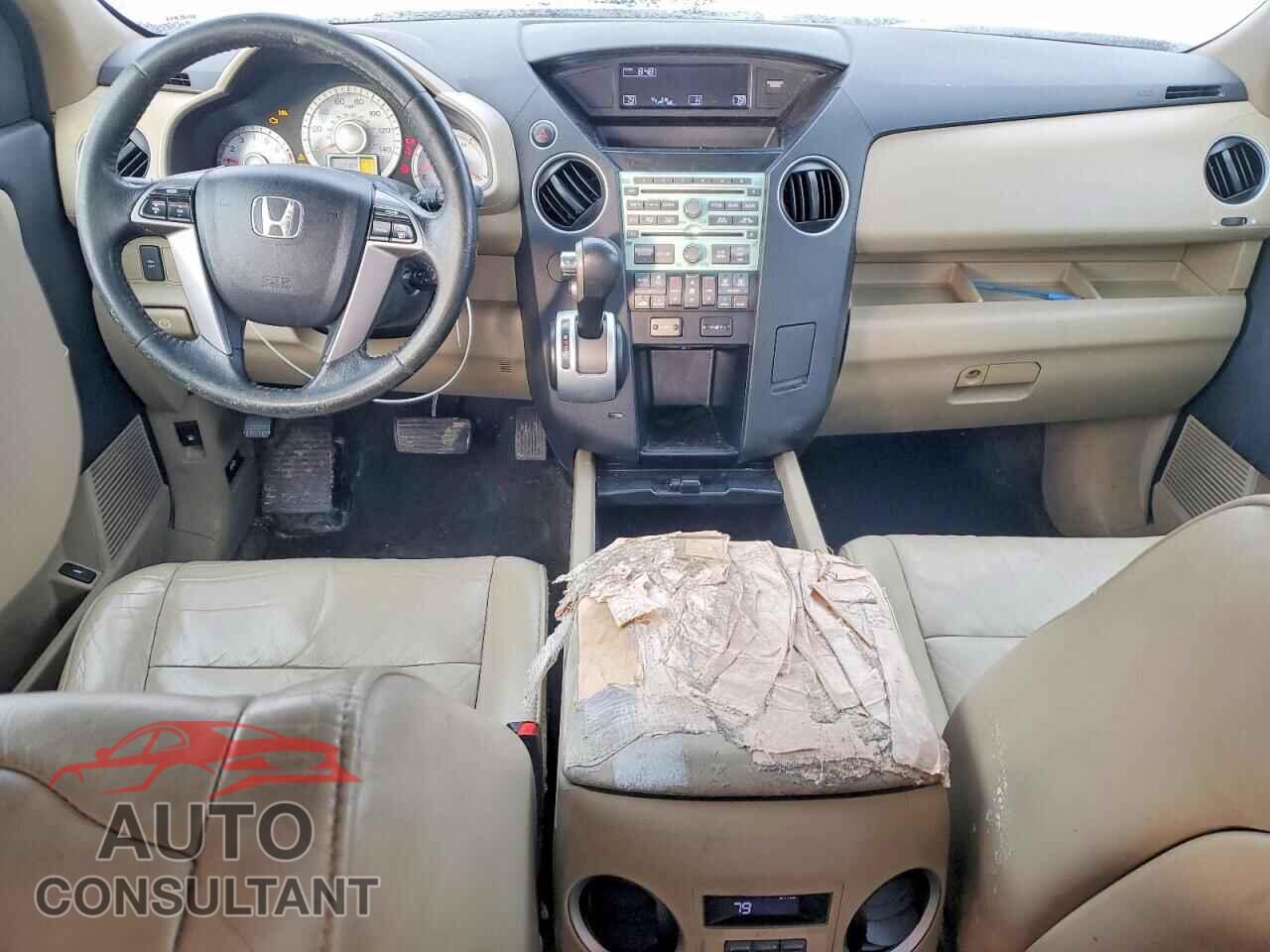 HONDA PILOT 2011 - 5FNYF3H61BB034657