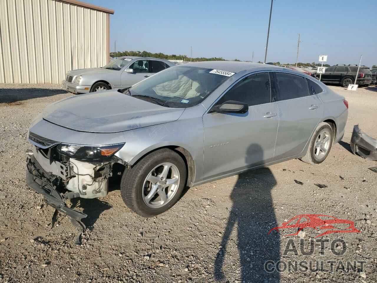 CHEVROLET MALIBU 2018 - 1G1ZB5ST8JF251619