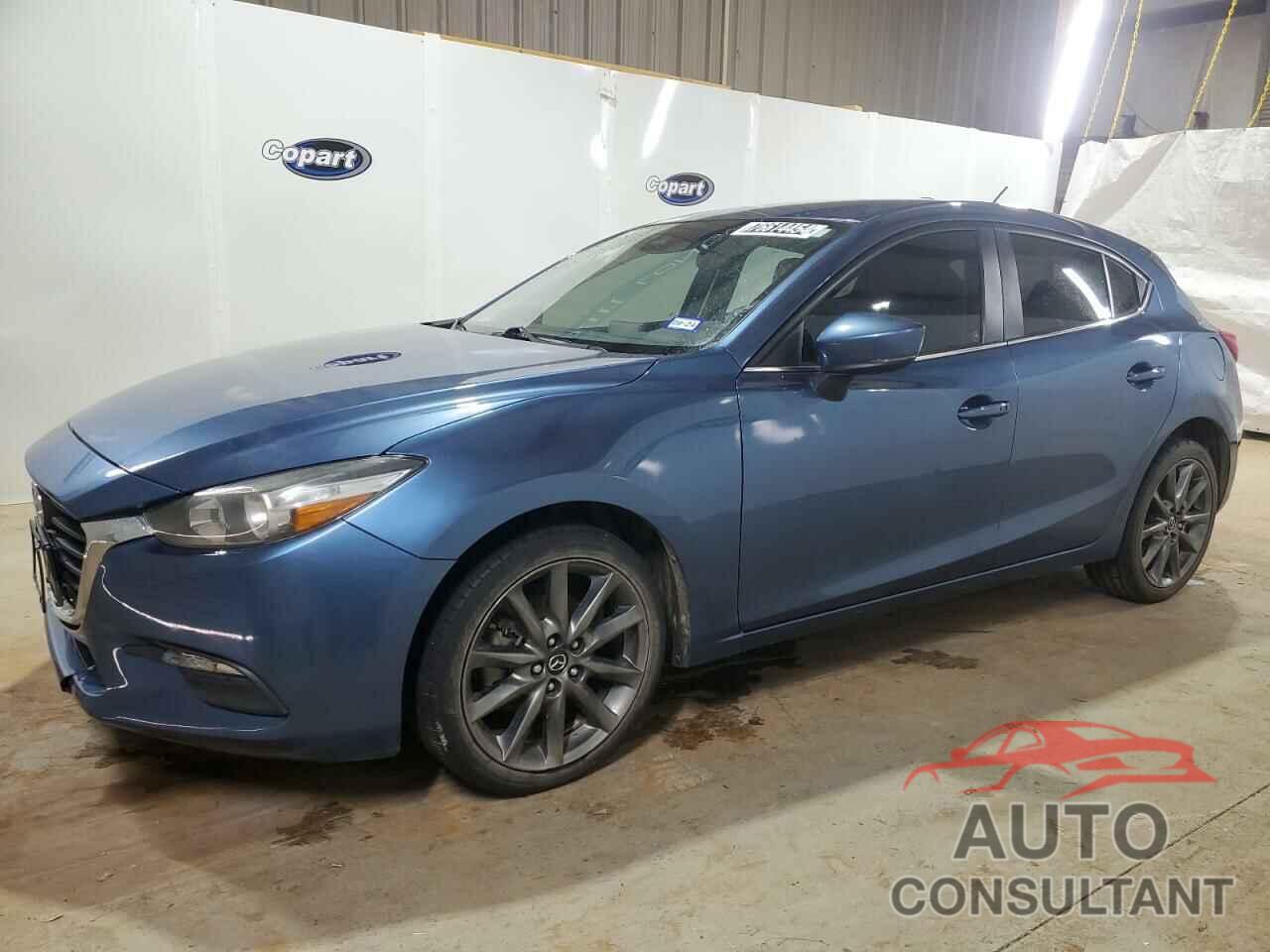 MAZDA 3 2018 - 3MZBN1L32JM270395