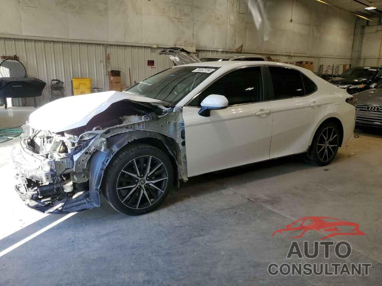 TOYOTA CAMRY 2021 - 4T1G11AKXMU562029