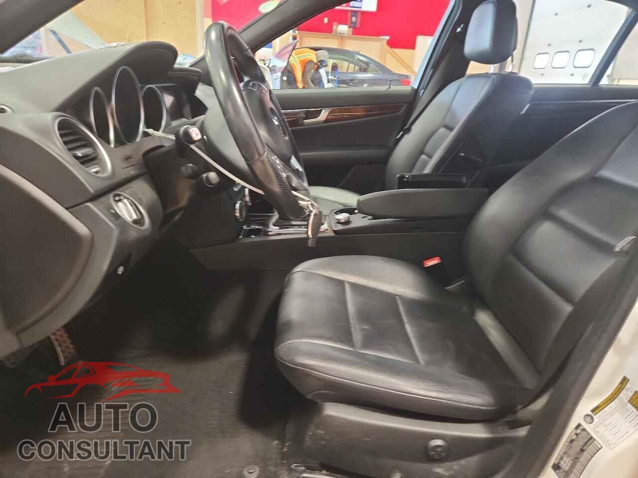 MERCEDES-BENZ C-CLASS 2014 - WDDGF8AB2EA967860