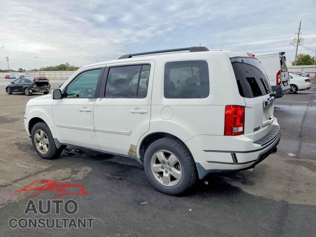 HONDA PILOT 2011 - 5FNYF3H58BB036672