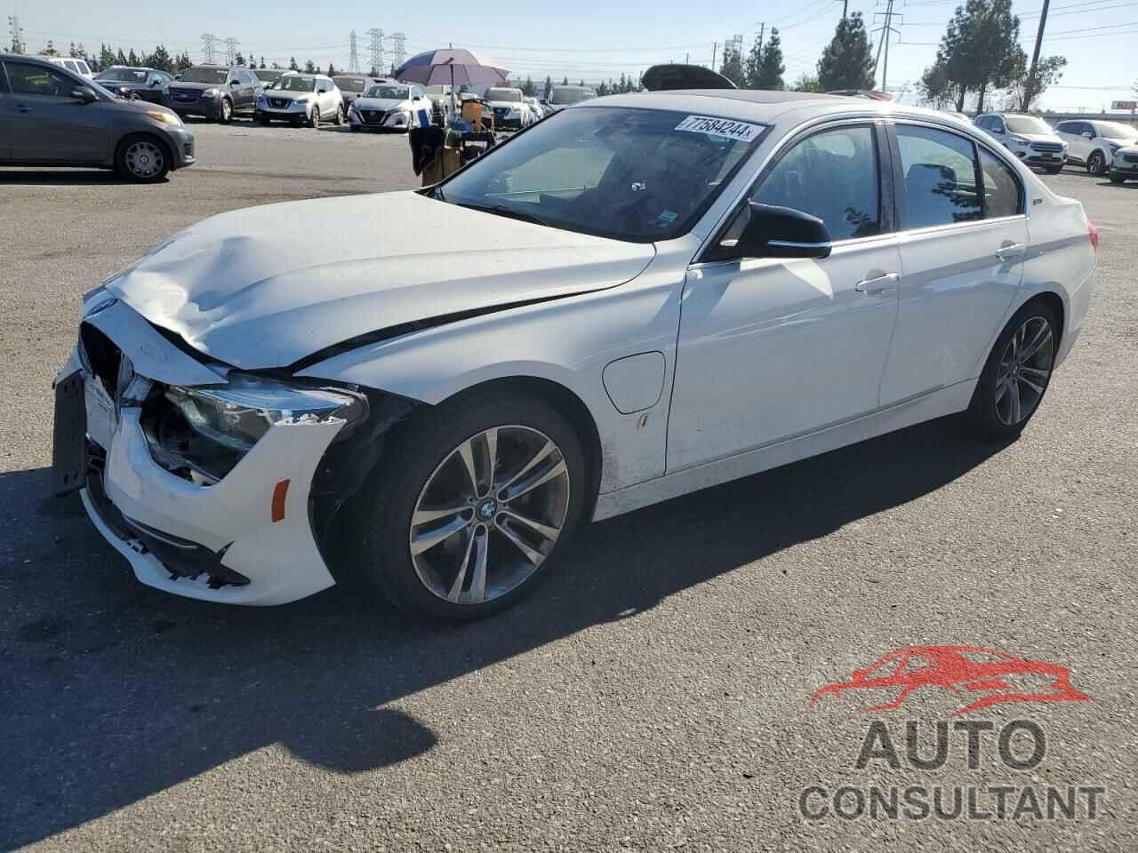 BMW 3 SERIES 2018 - WBA8E1C58JA178541