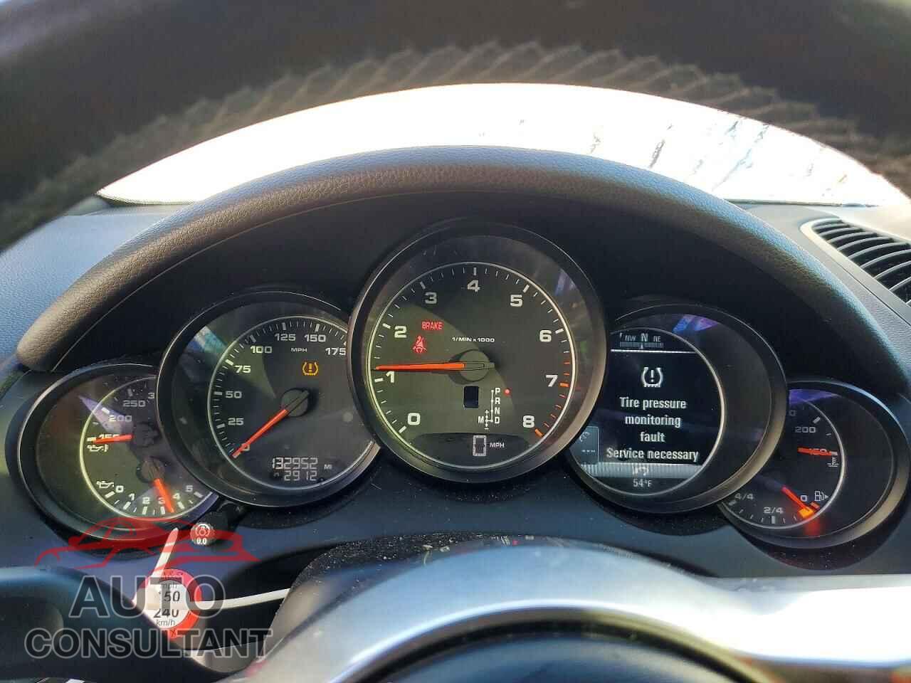 PORSCHE CAYENNE 2016 - WP1AA2A26GLA11010