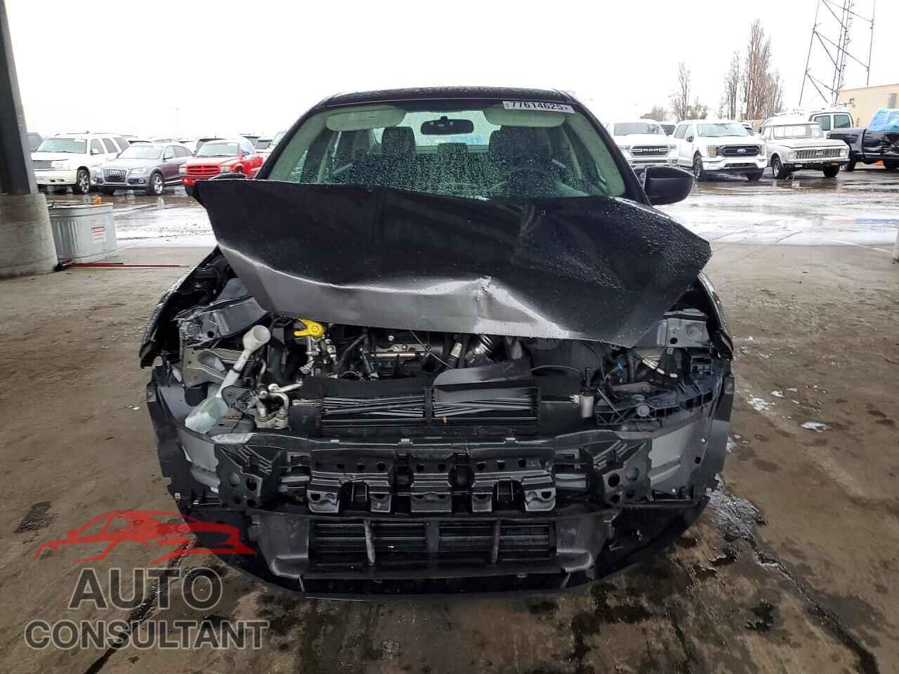 FORD FOCUS 2017 - 1FADP3E23HL219883