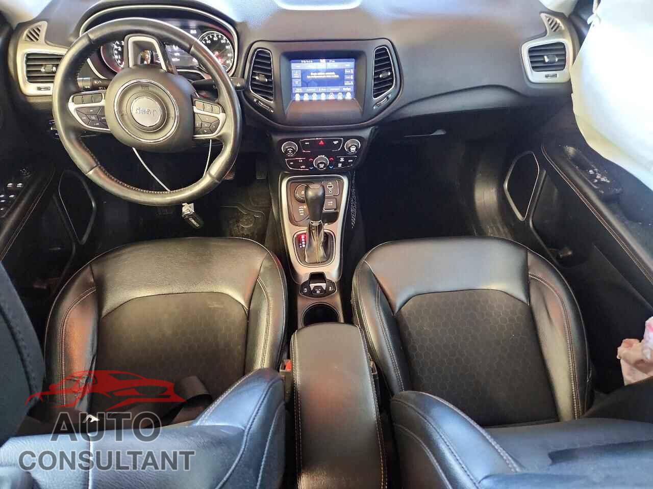 JEEP COMPASS 2017 - 3C4NJDBB0HT651927
