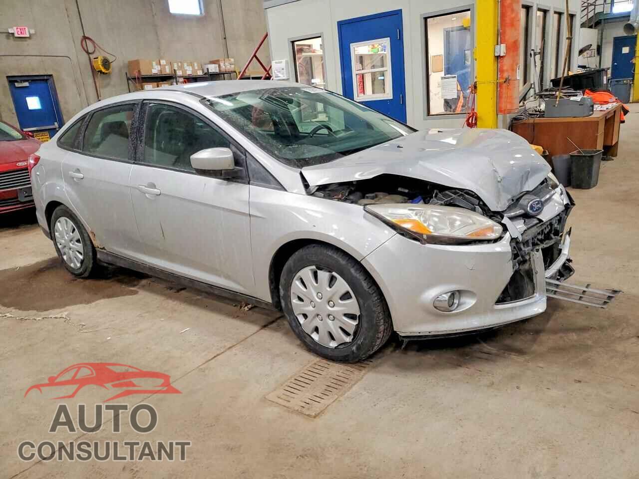 FORD FOCUS SE 2012 - 1FAHP3F22CL145557