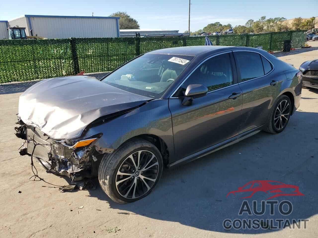 TOYOTA CAMRY 2018 - 4T1B11HK4JU145520