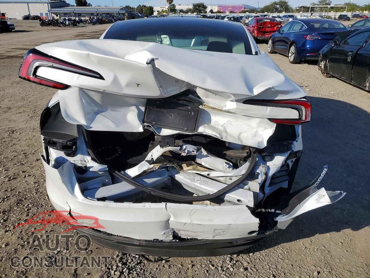 TESLA MODEL 3 2024 - 5YJ3E1EA7RF830639