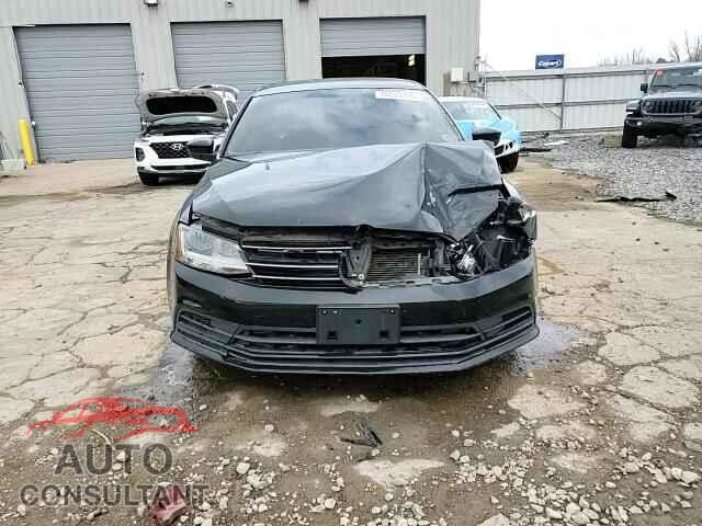 VOLKSWAGEN JETTA 2017 - 3VW2B7AJ7HM257603