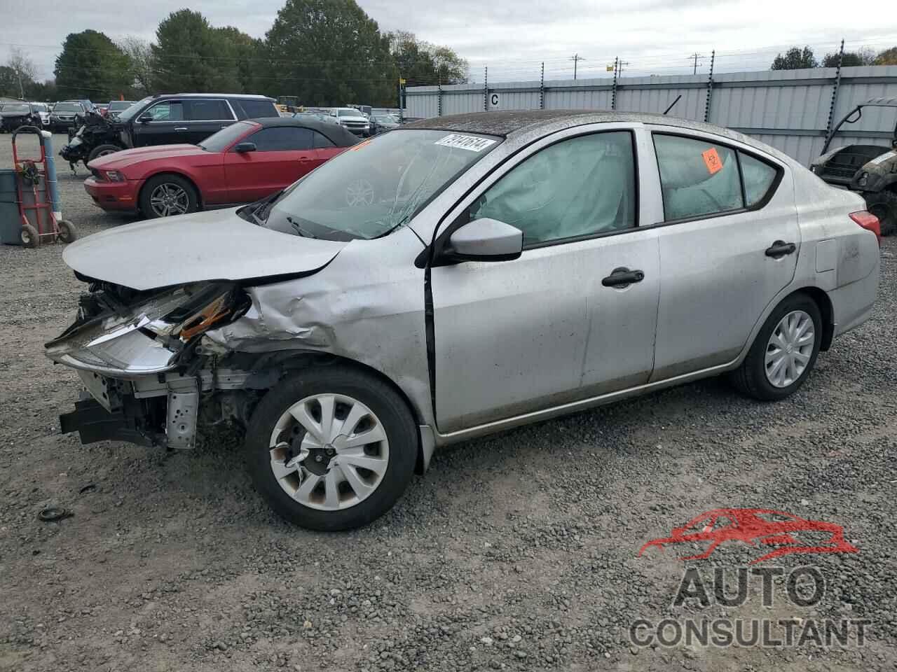 NISSAN VERSA 2018 - 3N1CN7AP7JL810882