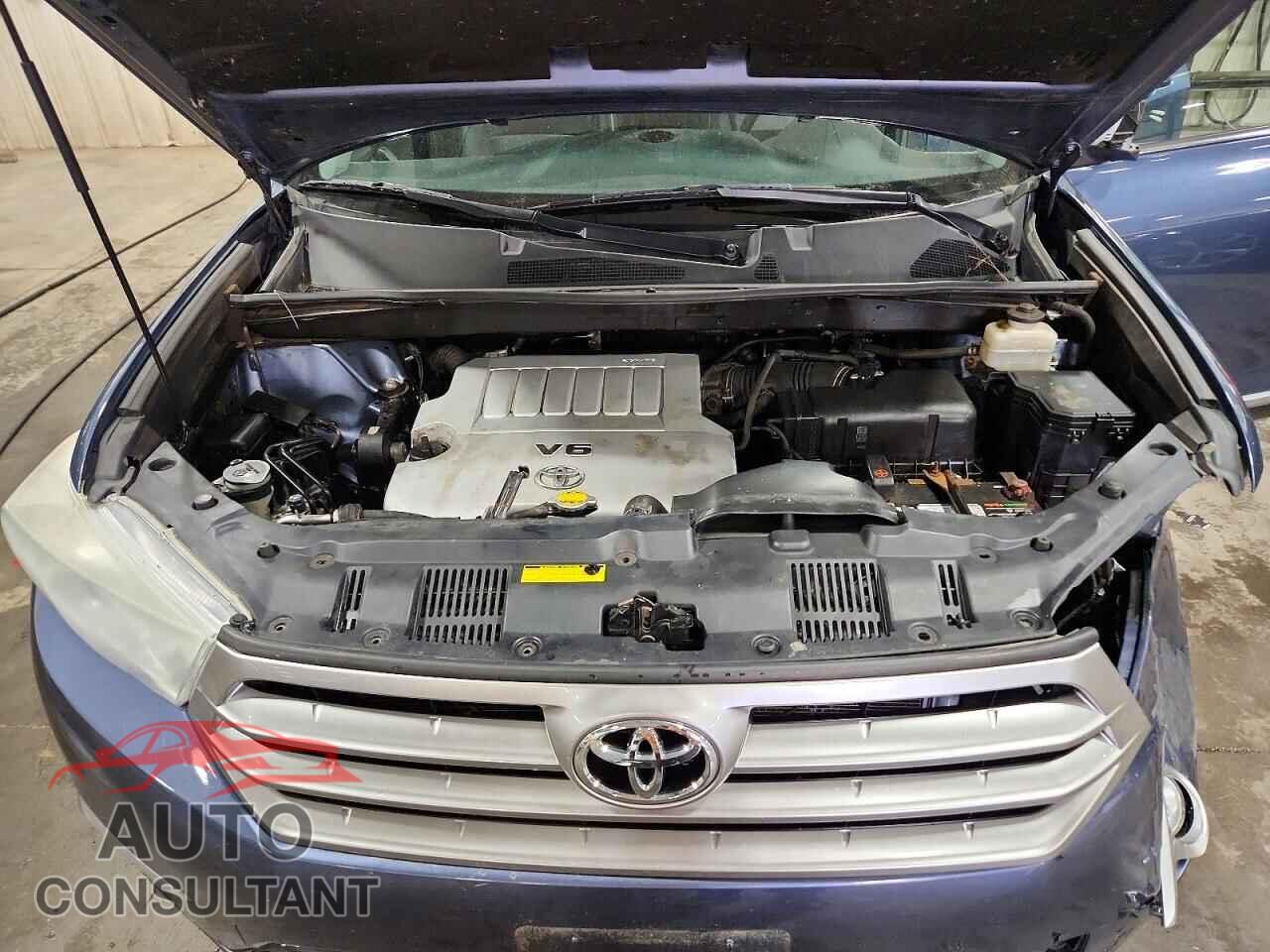 TOYOTA HIGHLANDER 2013 - 5TDBK3EH8DS181211