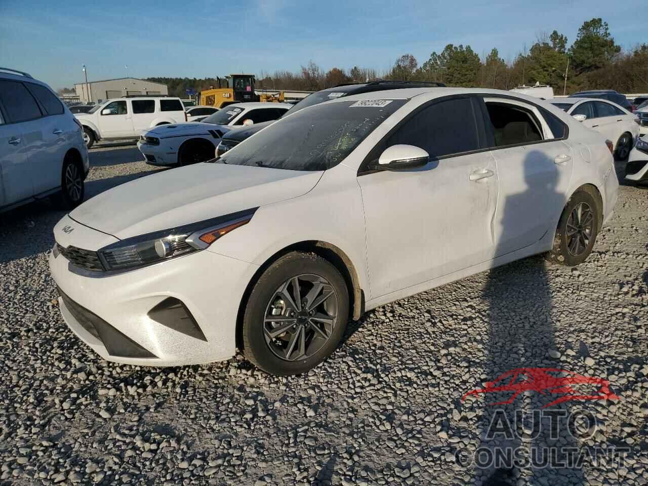 KIA FORTE 2023 - 3KPF24AD8PE580063