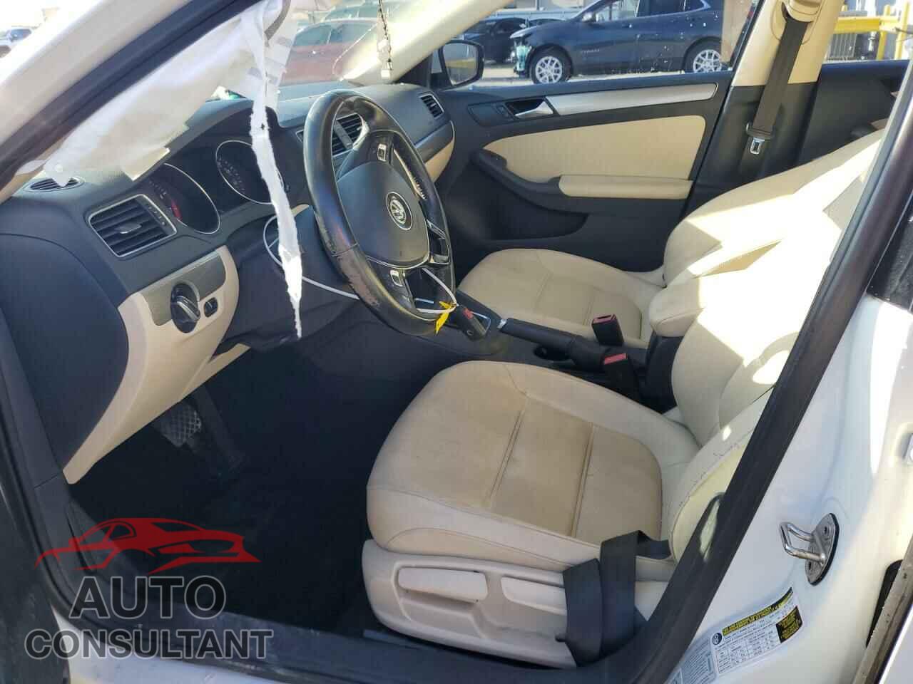 VOLKSWAGEN JETTA 2017 - 3VWDB7AJ3HM249362