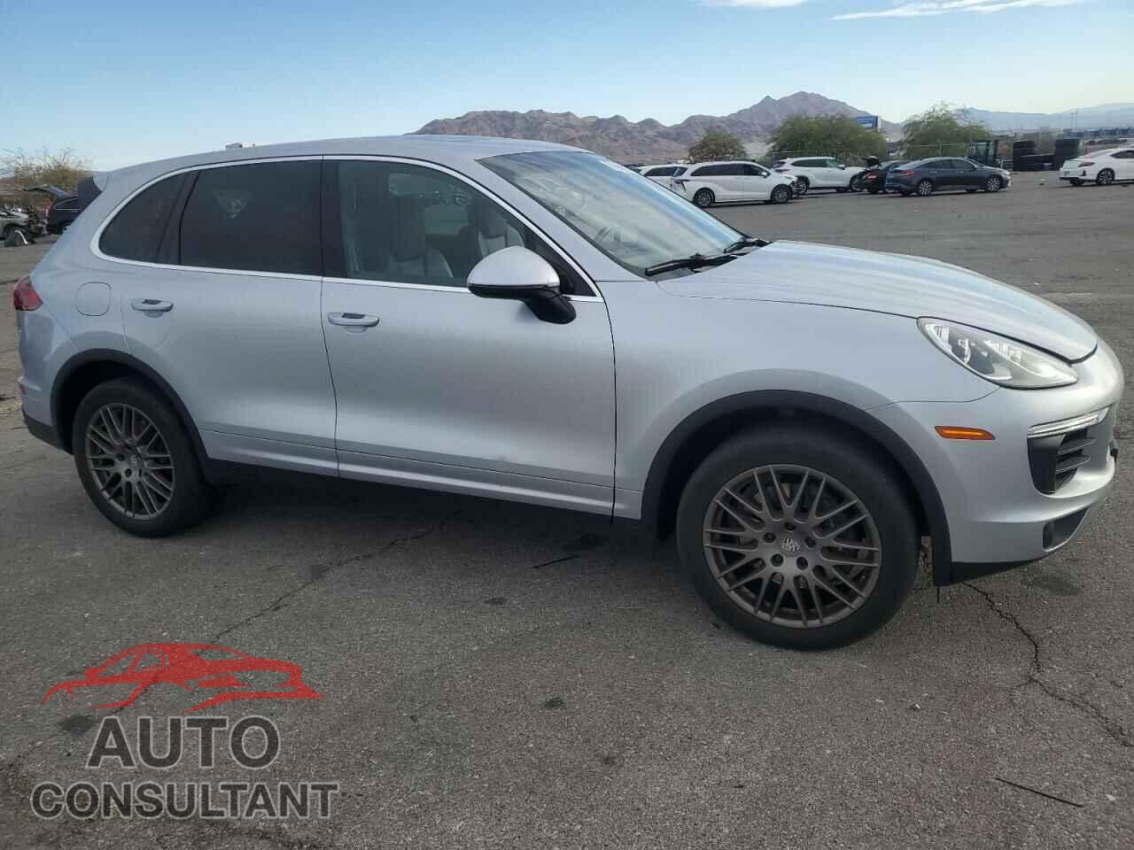 PORSCHE CAYENNE 2016 - WP1AA2A20GKA15799