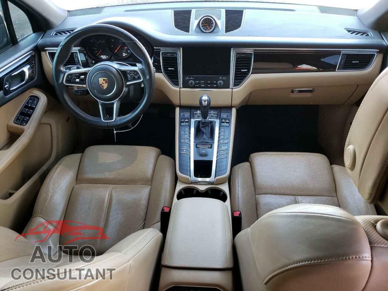 PORSCHE MACAN 2017 - WP1AA2A54HLB01204