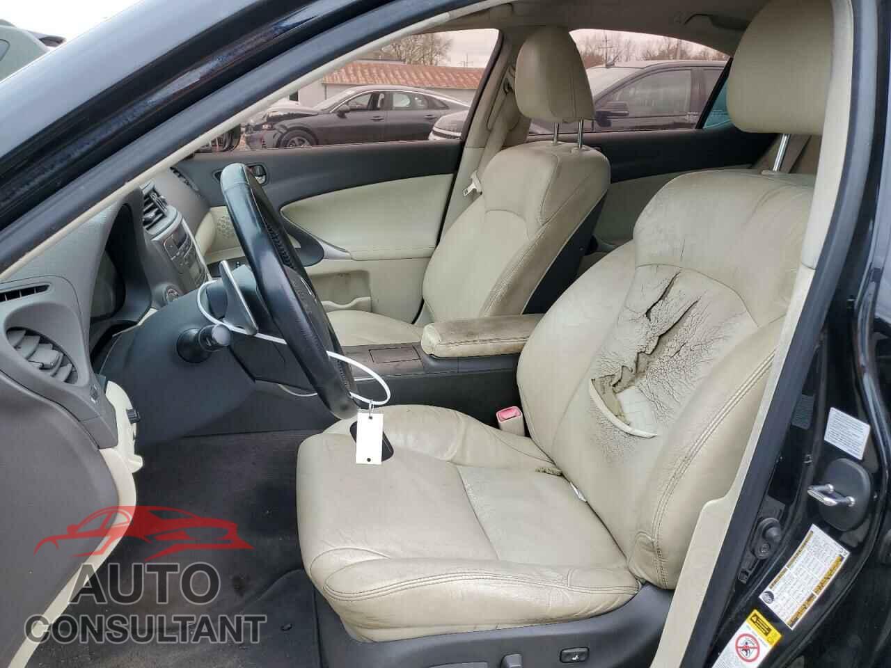 LEXUS IS 2009 - JTHCK262695029237