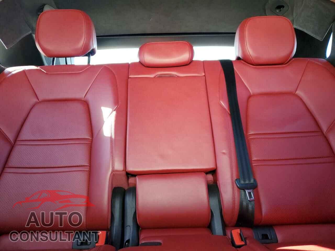 PORSCHE CAYENNE 2021 - WP1AG2AY5MDA34500