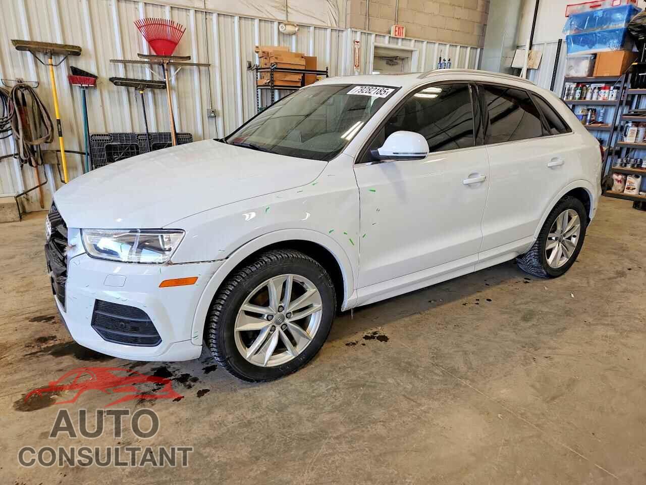 AUDI Q3 2017 - WA1JCCFS5HR008649