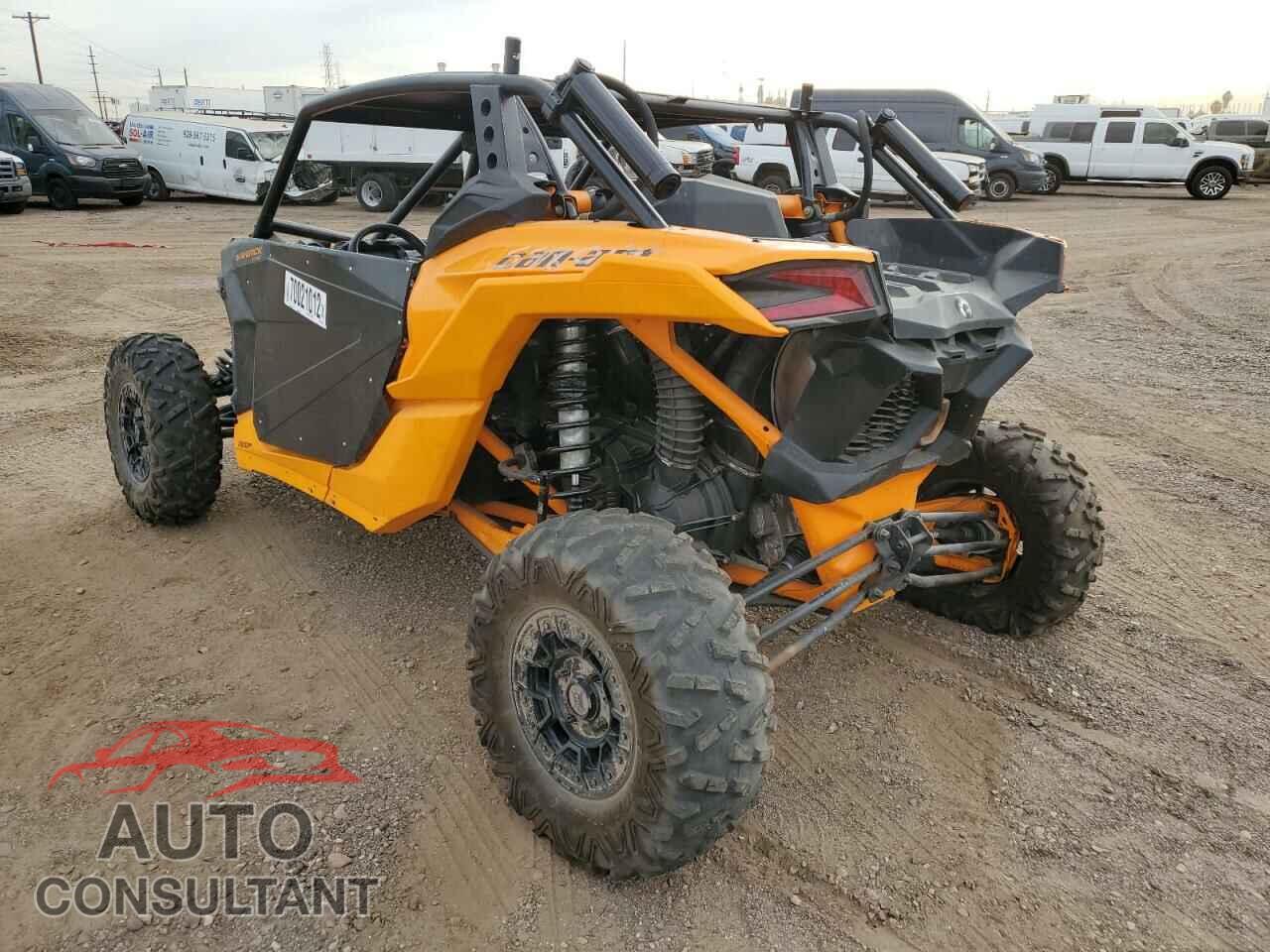 CAN-AM SIDEBYSIDE 2020 - 3JBVVAV46LK000755