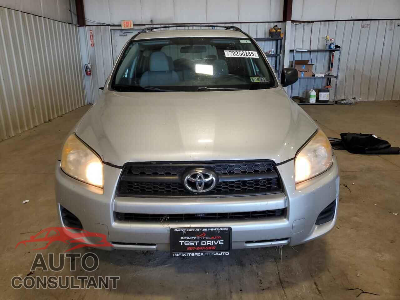 TOYOTA RAV4 2012 - 2T3JF4DV2CW178024