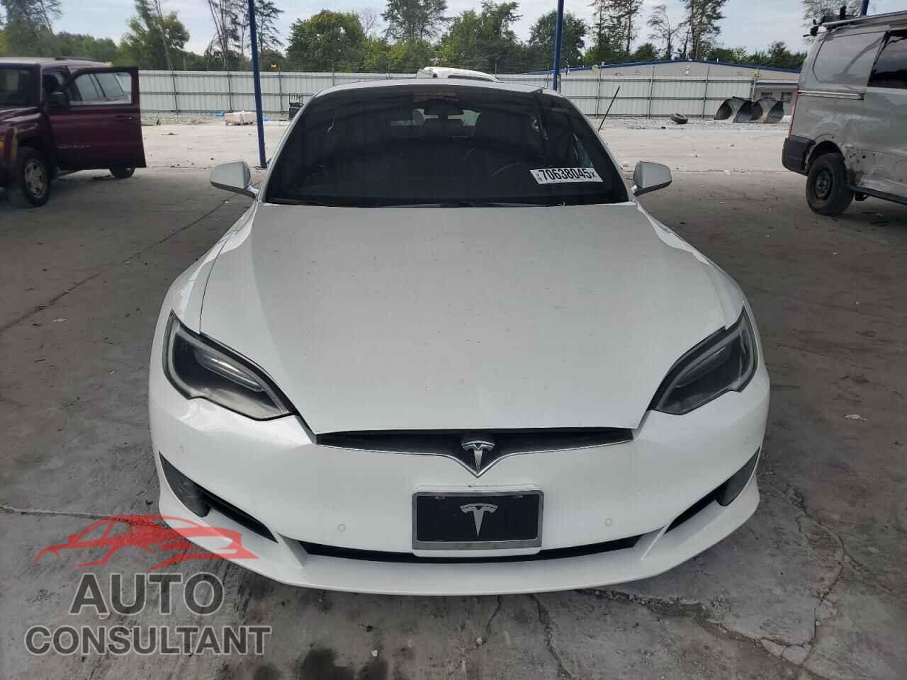 TESLA MODEL S 2017 - 5YJSA1E19HF197129