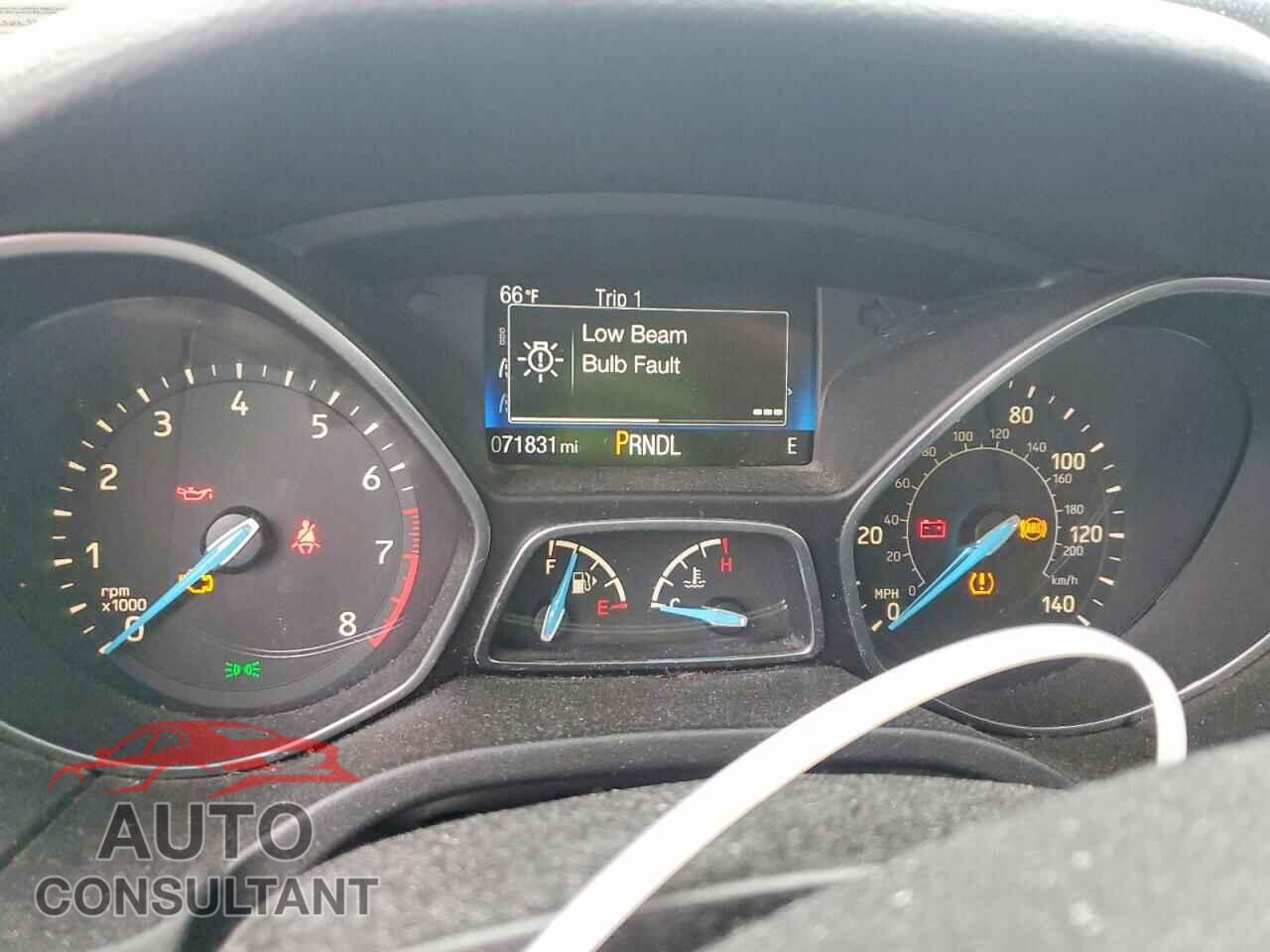 FORD FOCUS 2017 - 1FADP3F23HL327595