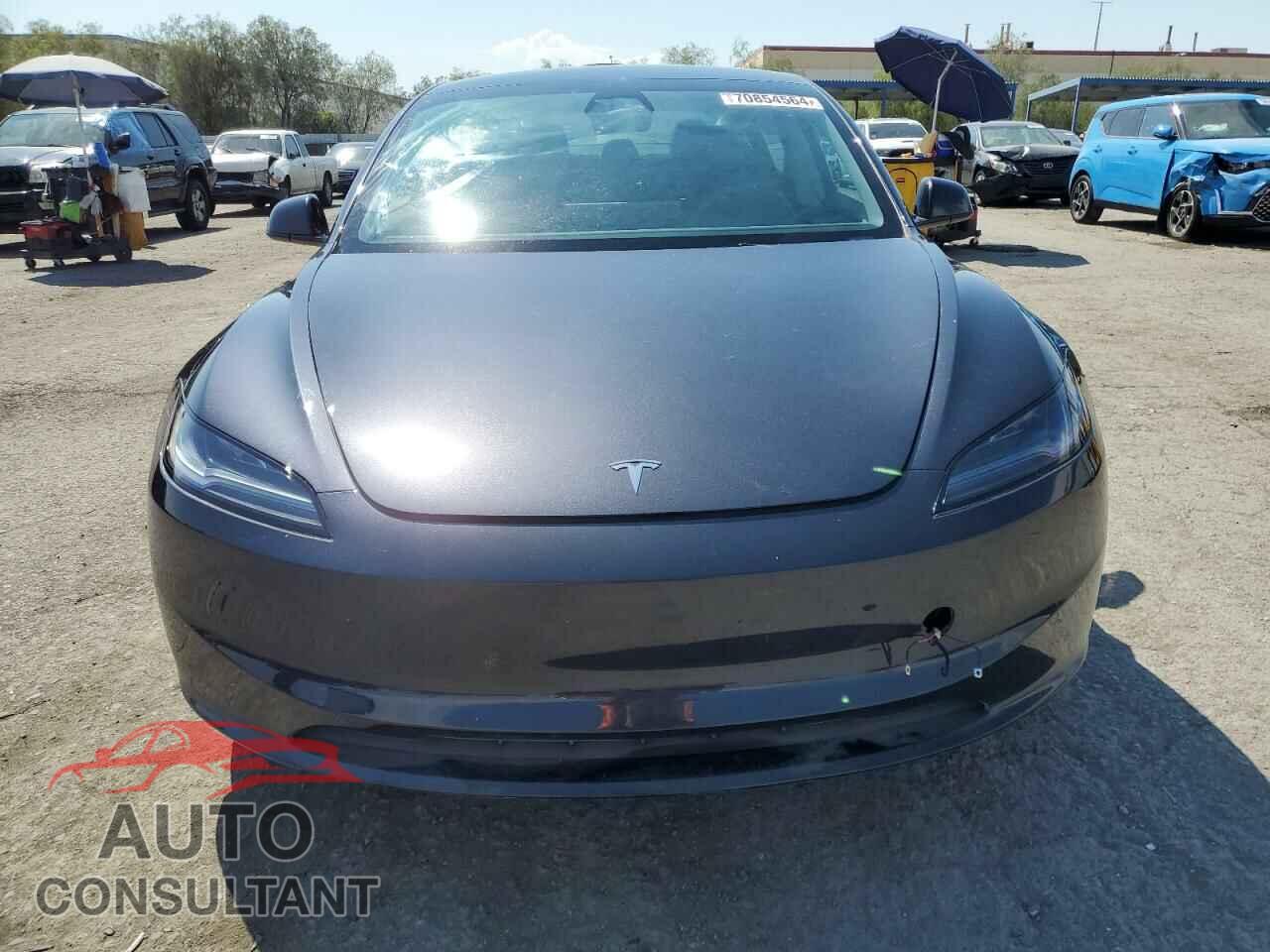 TESLA MODEL 3 2024 - 5YJ3E1EA3RF784534