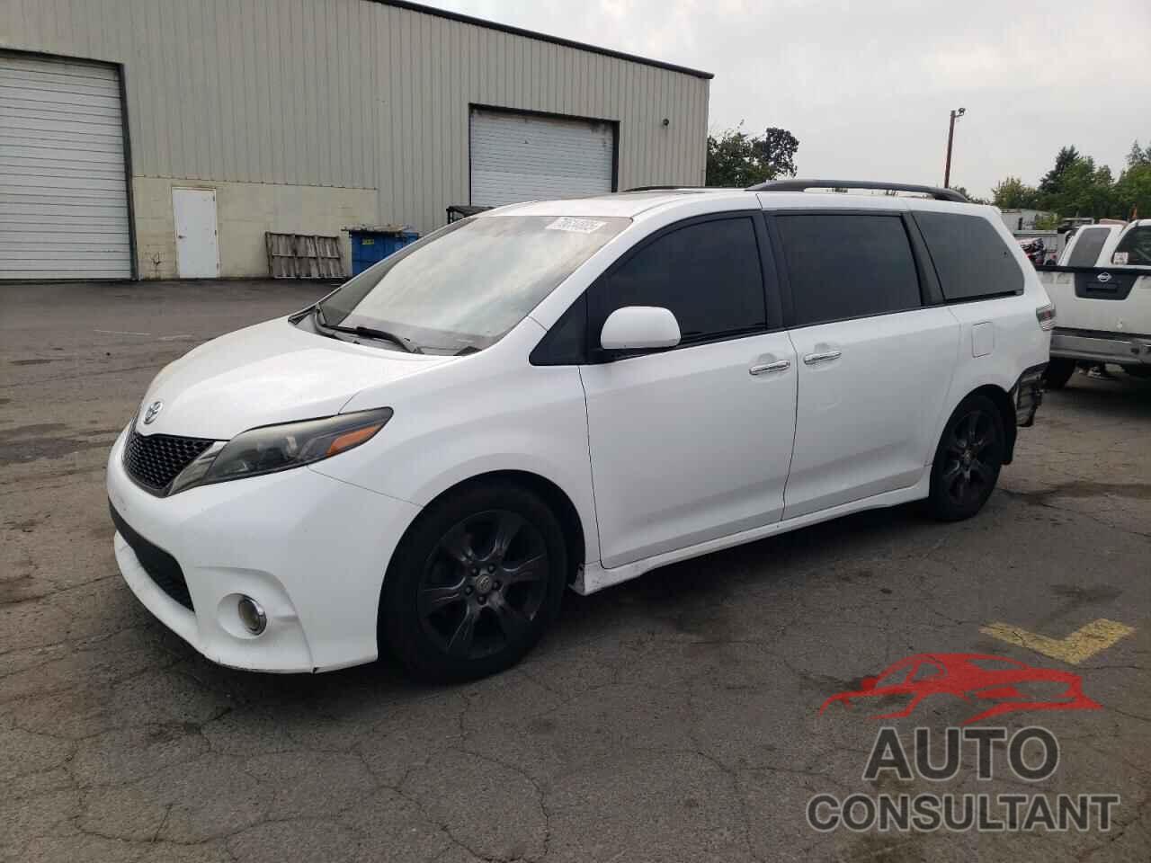 TOYOTA SIENNA 2015 - 5TDXK3DC0FS637149
