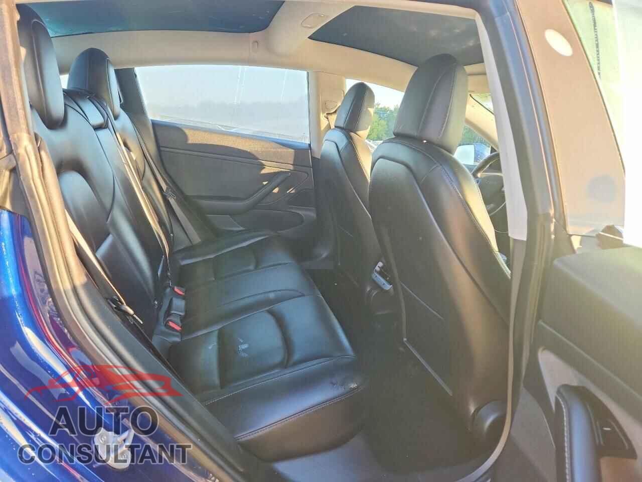 TESLA MODEL 3 2018 - 5YJ3E1EA8JF039606