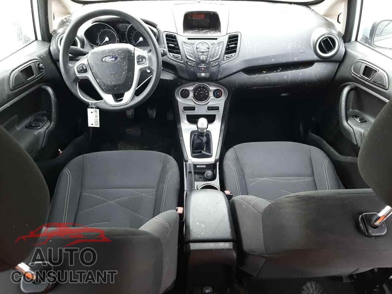 FORD FIESTA 2017 - 3FADP4EJ0HM105030