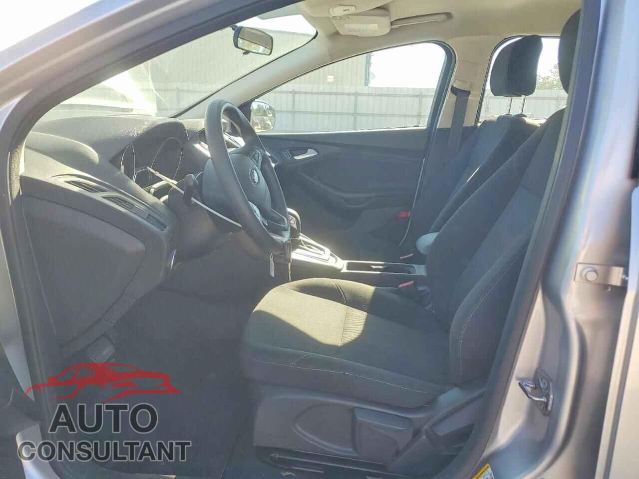 FORD FOCUS 2017 - 1FADP3F2XHL276161