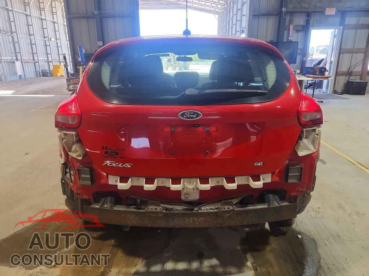 FORD FOCUS 2017 - 1FADP3M26HL247811