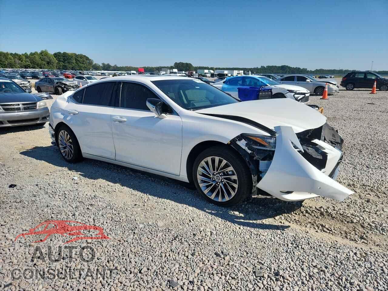 LEXUS ES300 2024 - 58AFA1C15RU048332